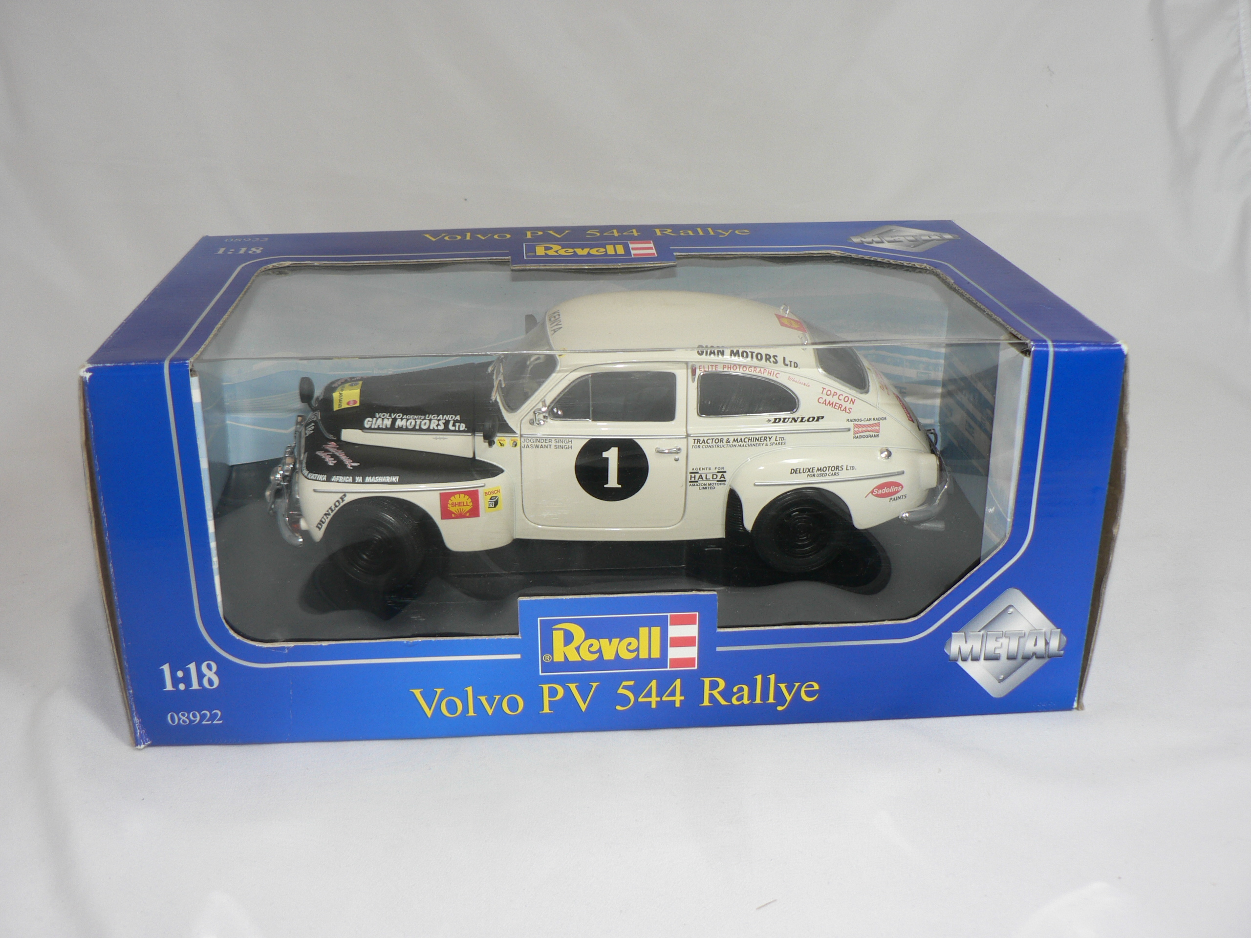 Volvo PV  544  Rally   1:18  Revell