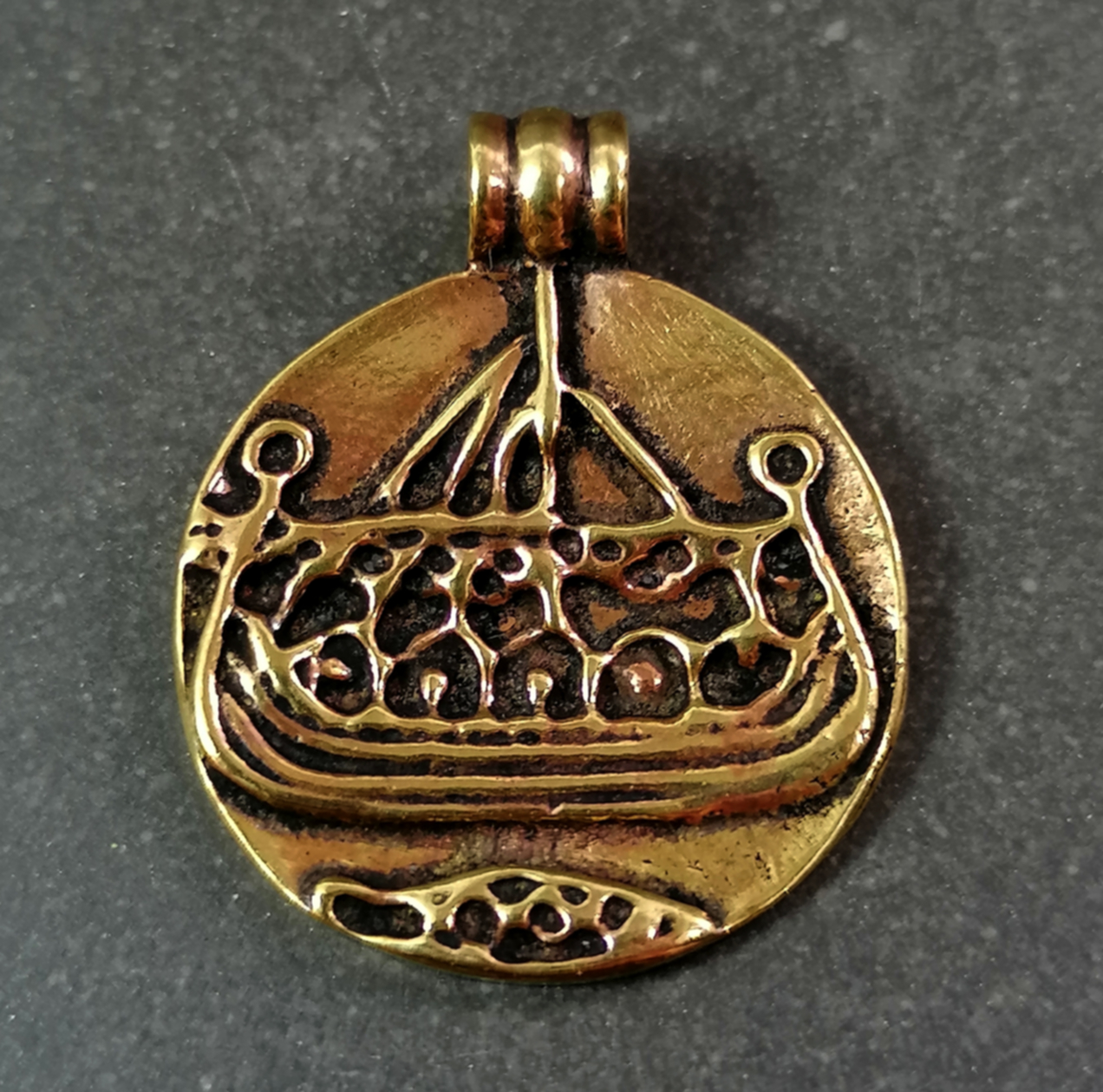 Vikingaskepp - Hänge i Brons 