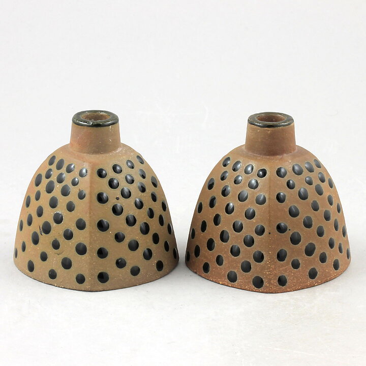 カリン・ビョールクイスト  Prunellaシリーズ  茶色いキャンドルホルダー  ドット柄  7.5cm  1950年代