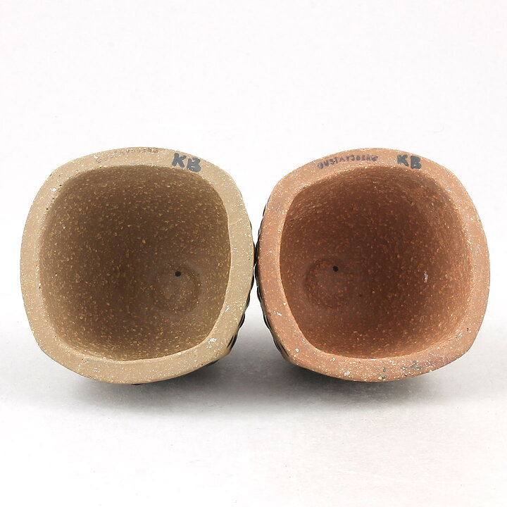 カリン・ビョールクイスト  Prunellaシリーズ  茶色いキャンドルホルダー  ドット柄  7.5cm  1950年代