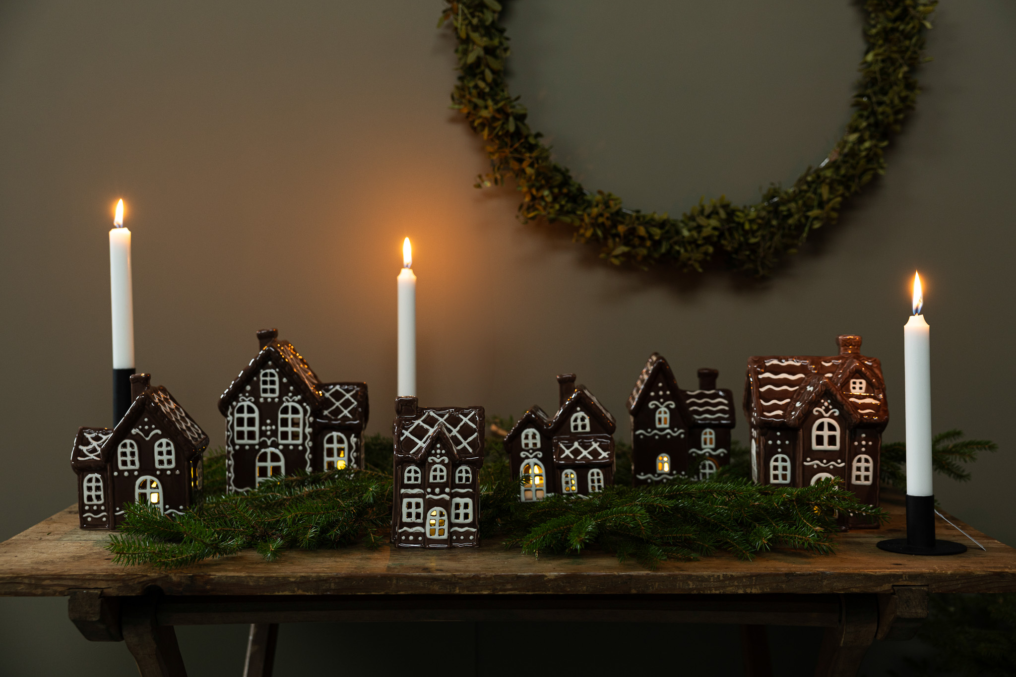 Julbyn Nr 5 - Pepparkakshus - Hus - Huslykta  - 3