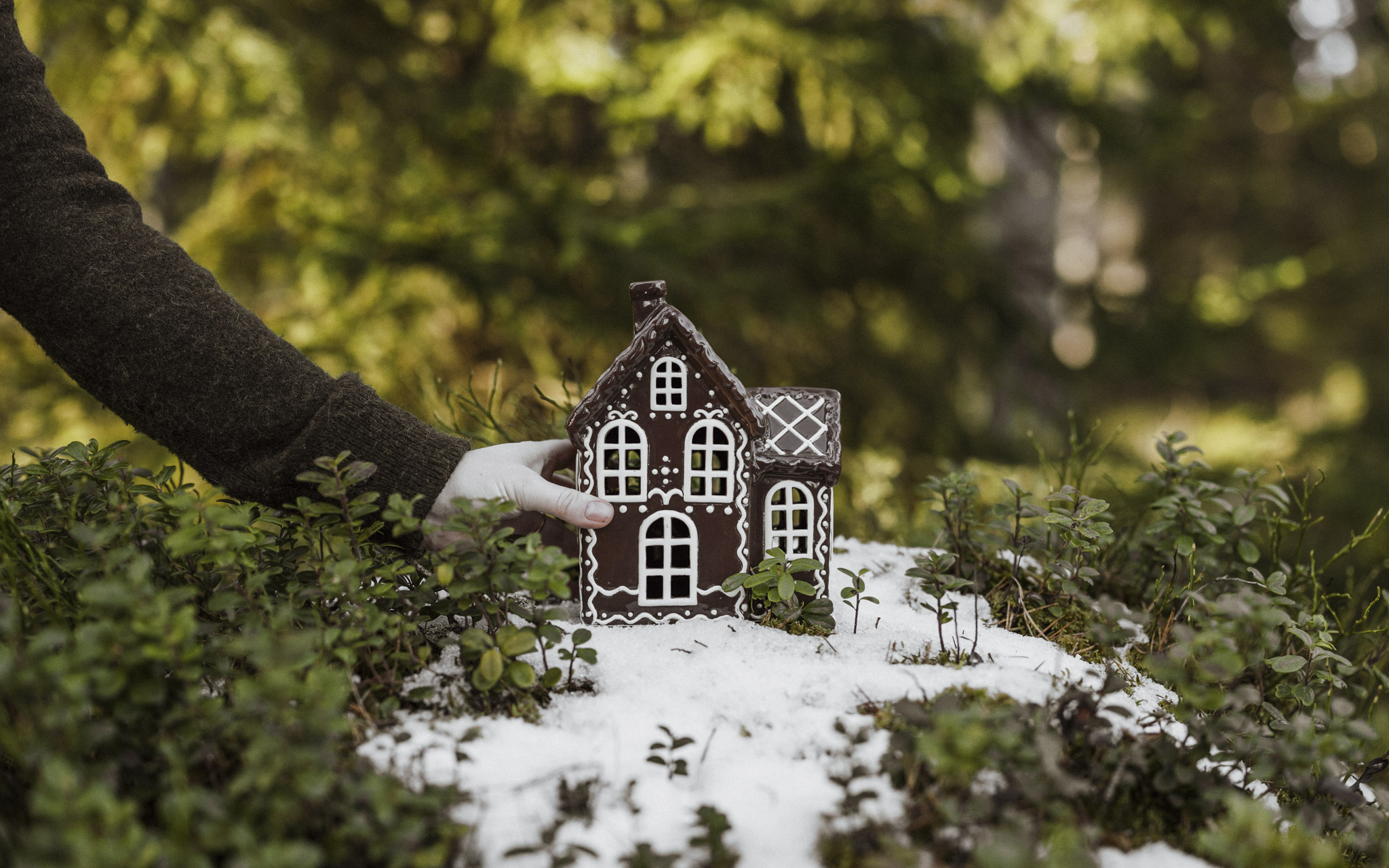 Julbyn Nr 5 - Pepparkakshus - Hus - Huslykta  - 2