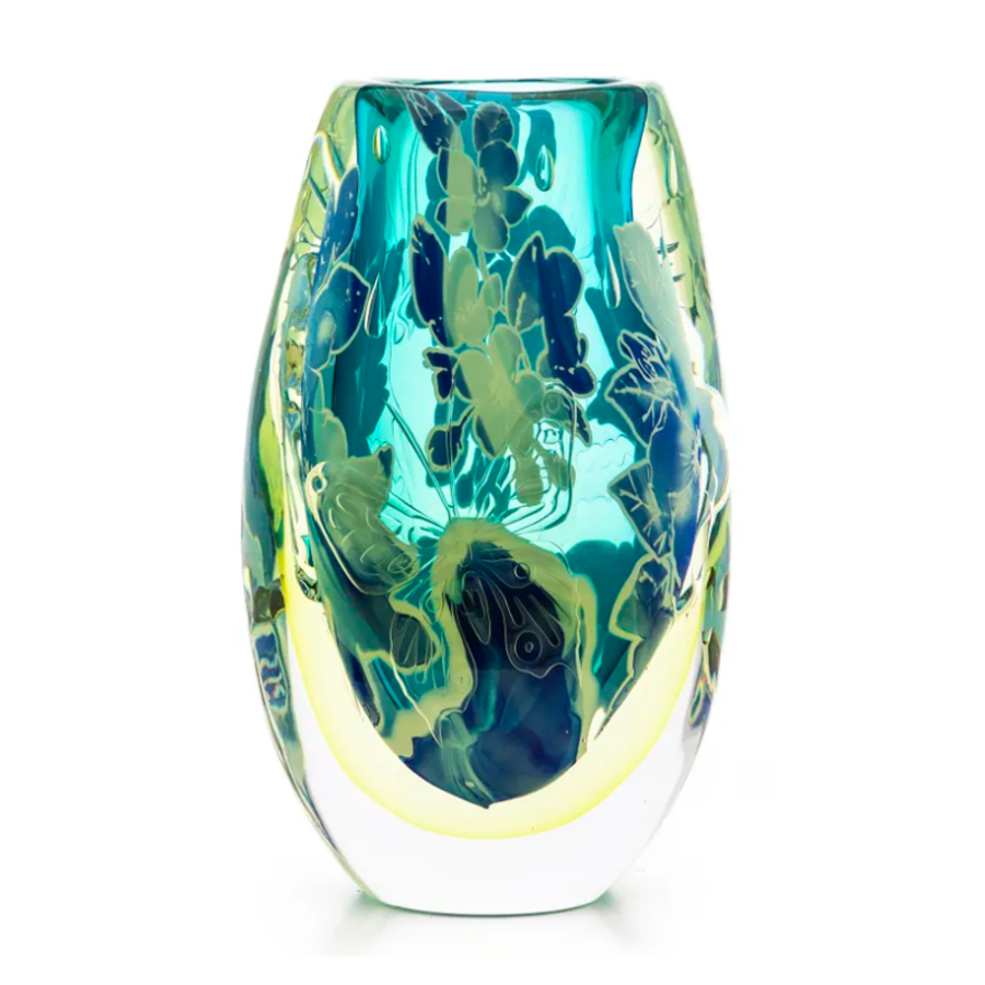 Photo du produit Talking Cockatoos, bleu, Un vase transparent, vert, bleu sarcelle et bleu avec des motifs complexes d'une scène tropicale