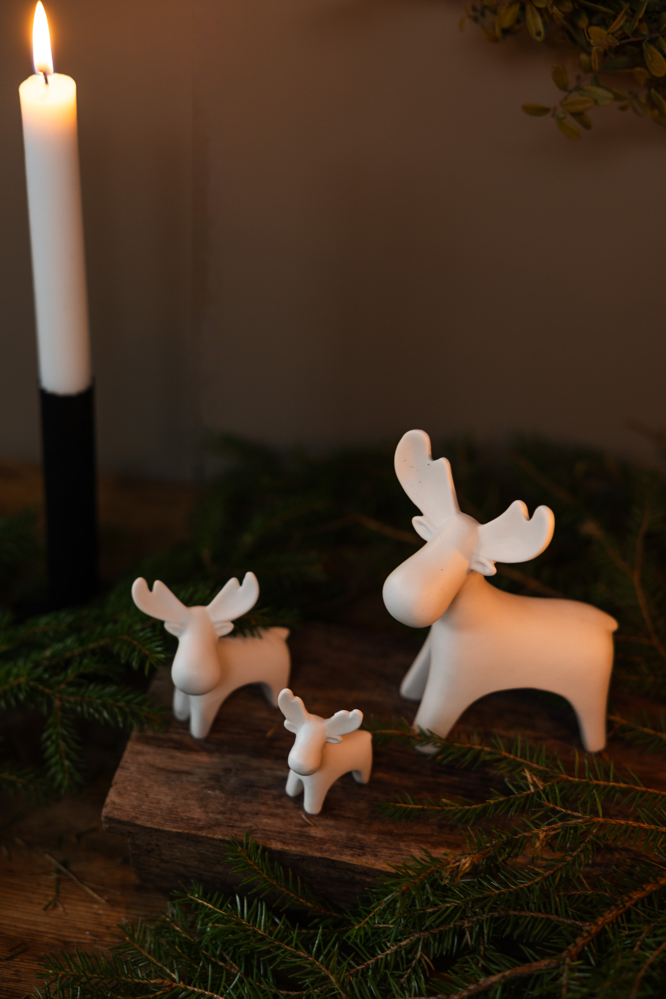 Ivan - Moose - White decoration, medium - 9