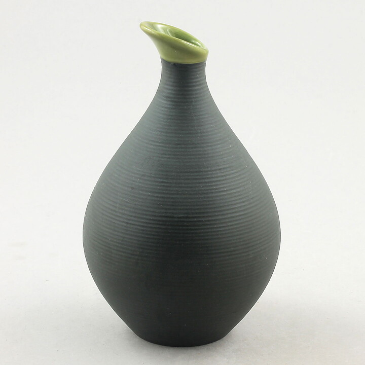 Carl-Harry Stålhane (Bahia 1950s) Black Vase with Green Top 14 cm (2)