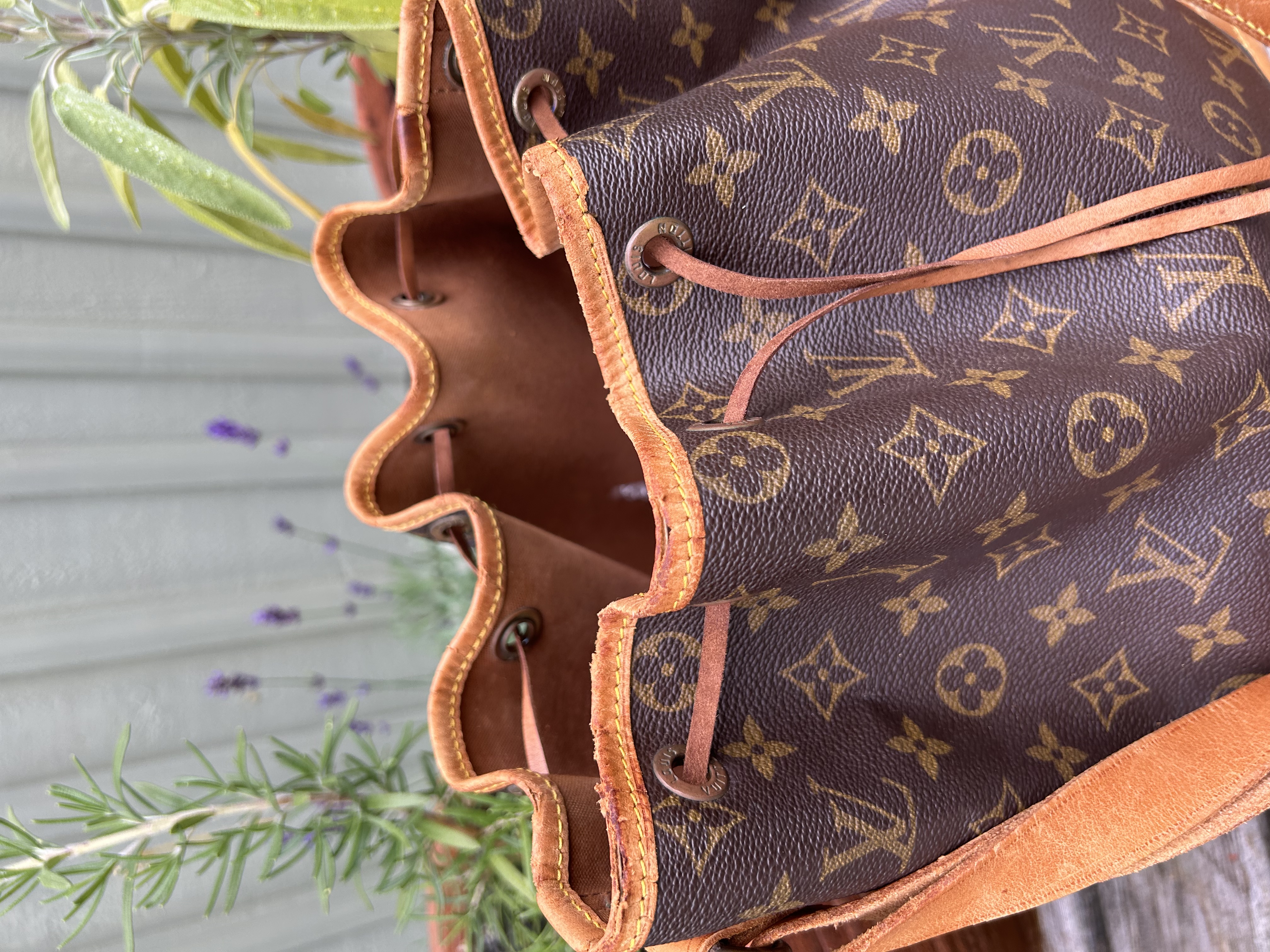 Louis Vuitton Sac Noe 26 years old  Bags, Vintage bags, Noe louis vuitton