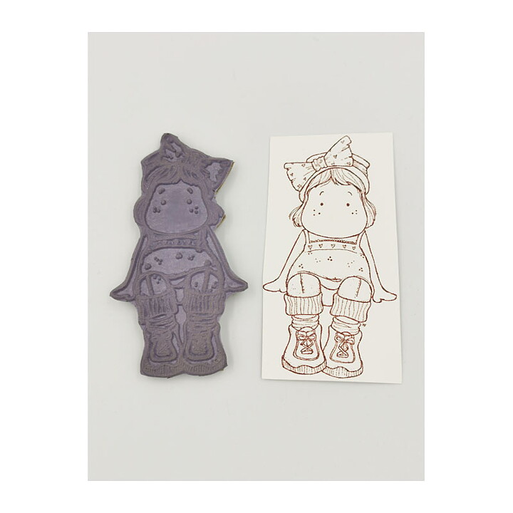 Magnolia Cling Stamps Second Hand - Summer Tilda With Hat SO08