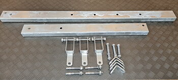 Stativ för brygga längs berg