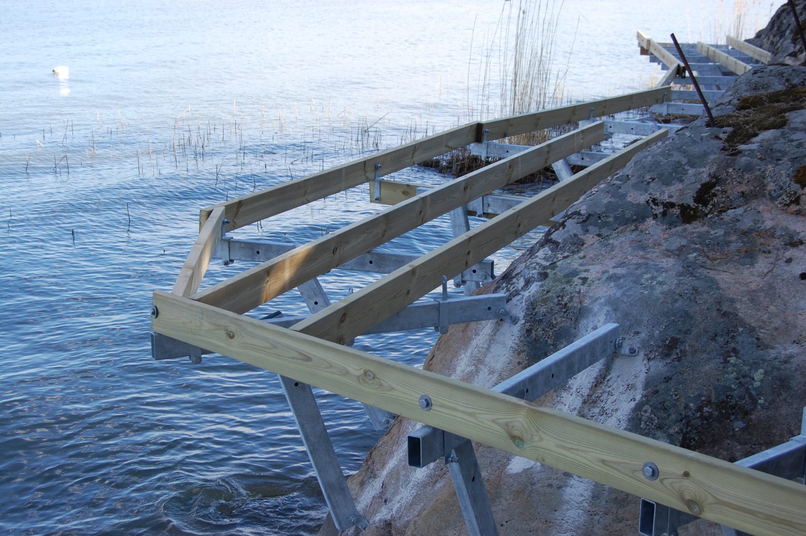 Stativ för brygga längs berg - 4