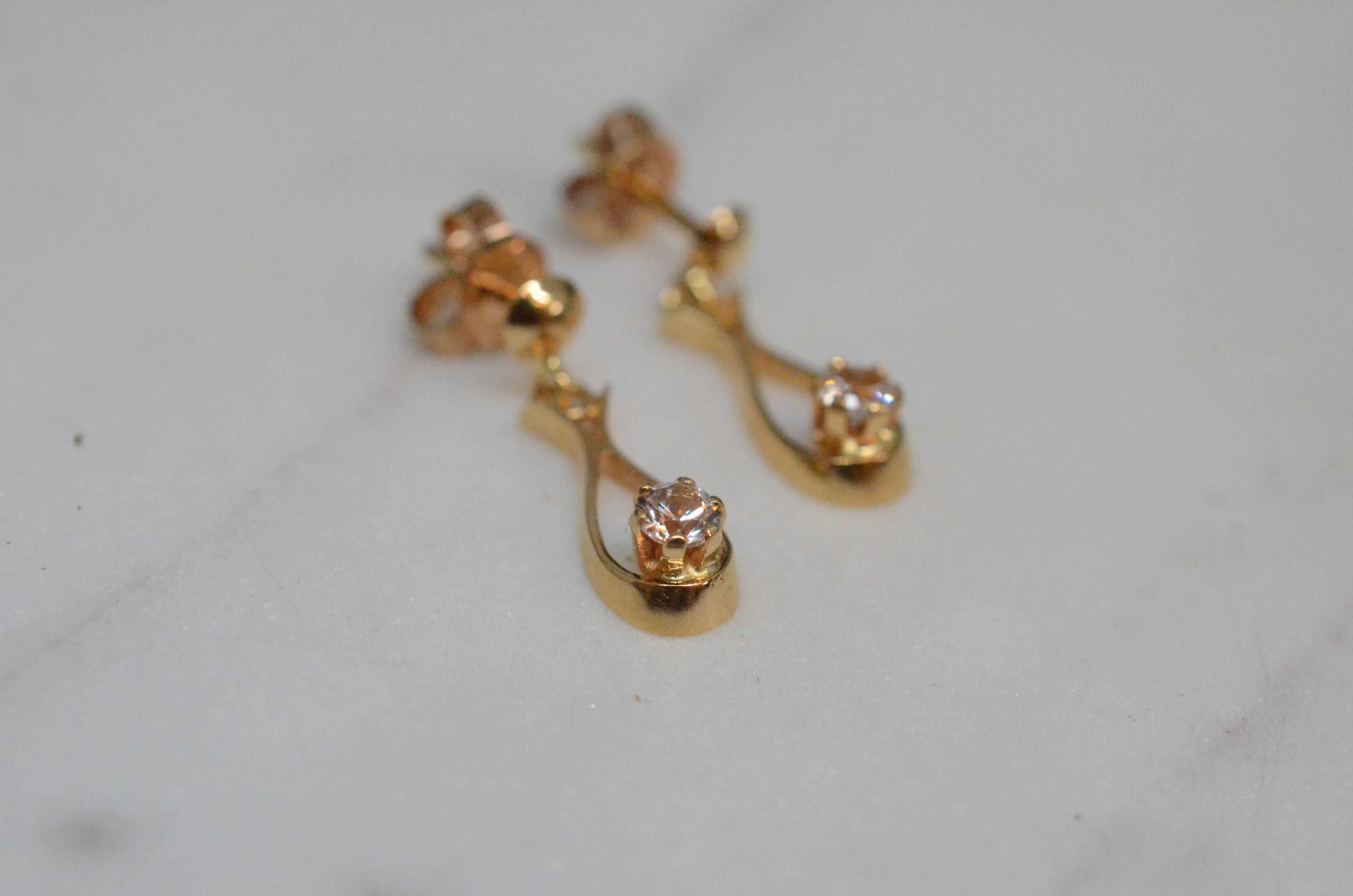 Second Hand earrings 18k cz 