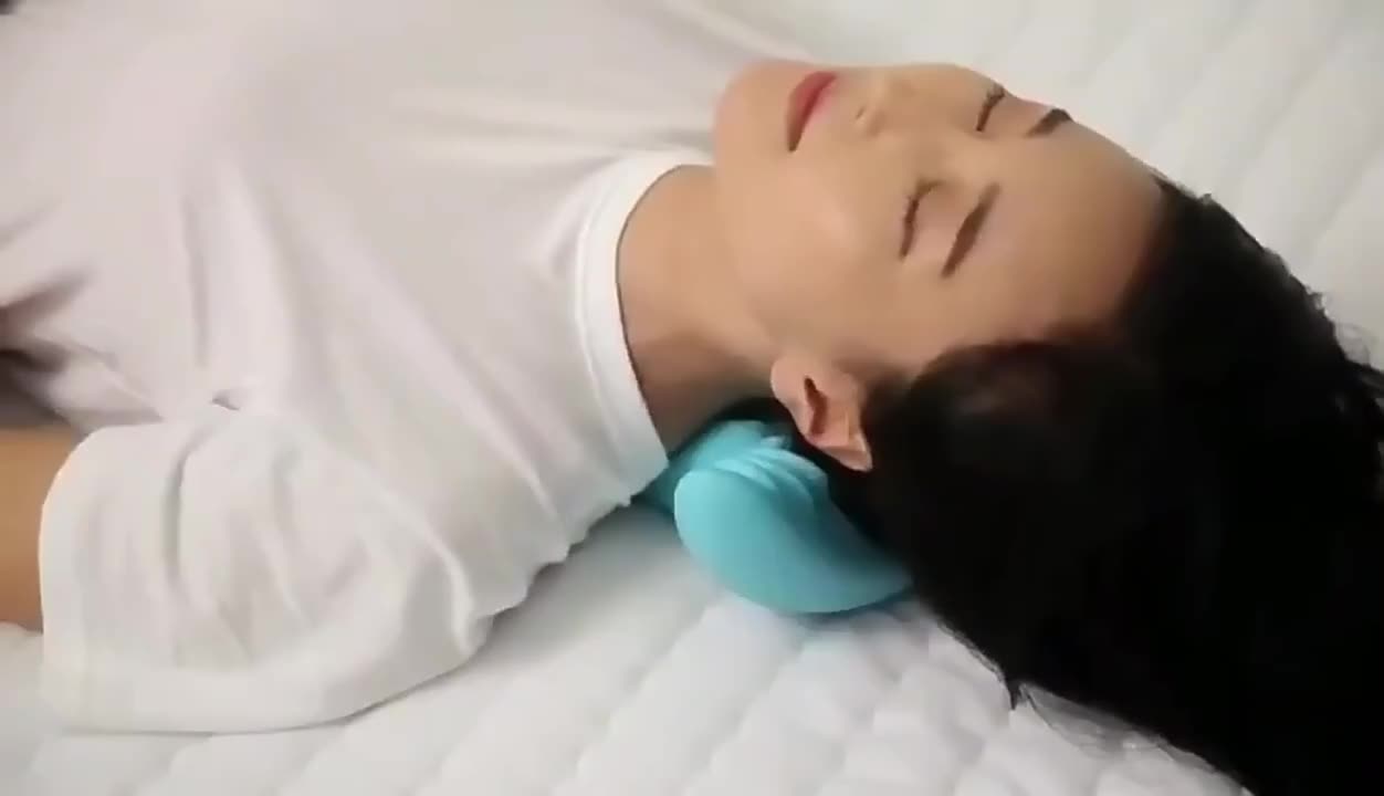Health Package - Shoes and Neck Stretcher - 4