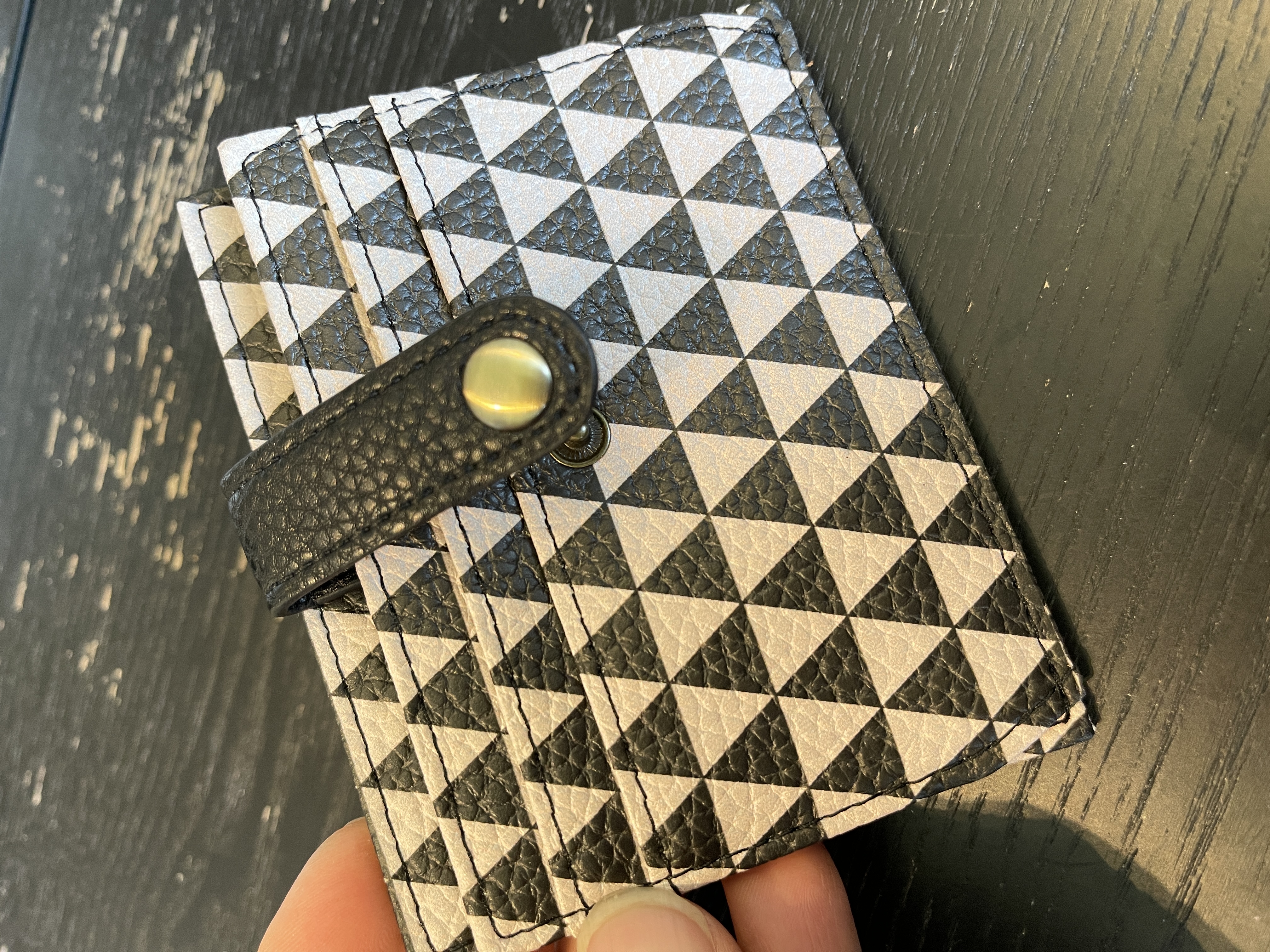 STILE CARD HOLDER STAR TRIP BLACK & WHITE