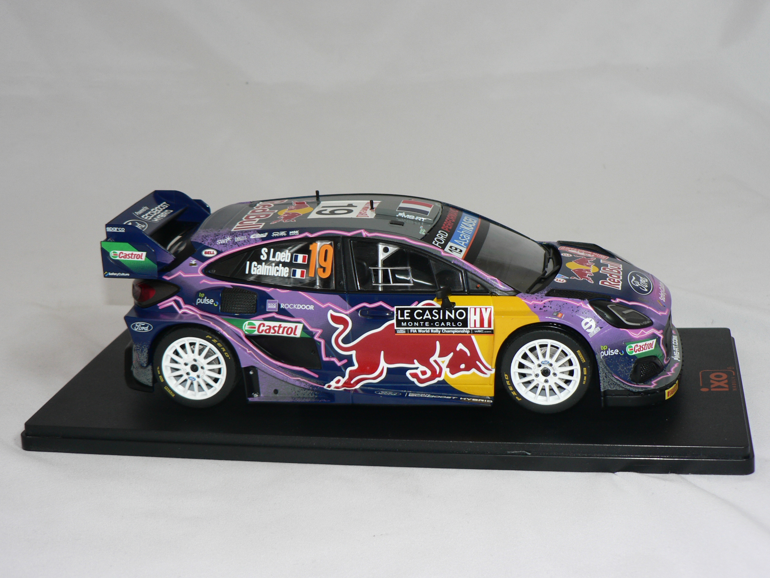 Ford Puma #19   2022 Rally Monte Carlo  S.Loeb/ I.Galmiche    1:18  IXO - 4