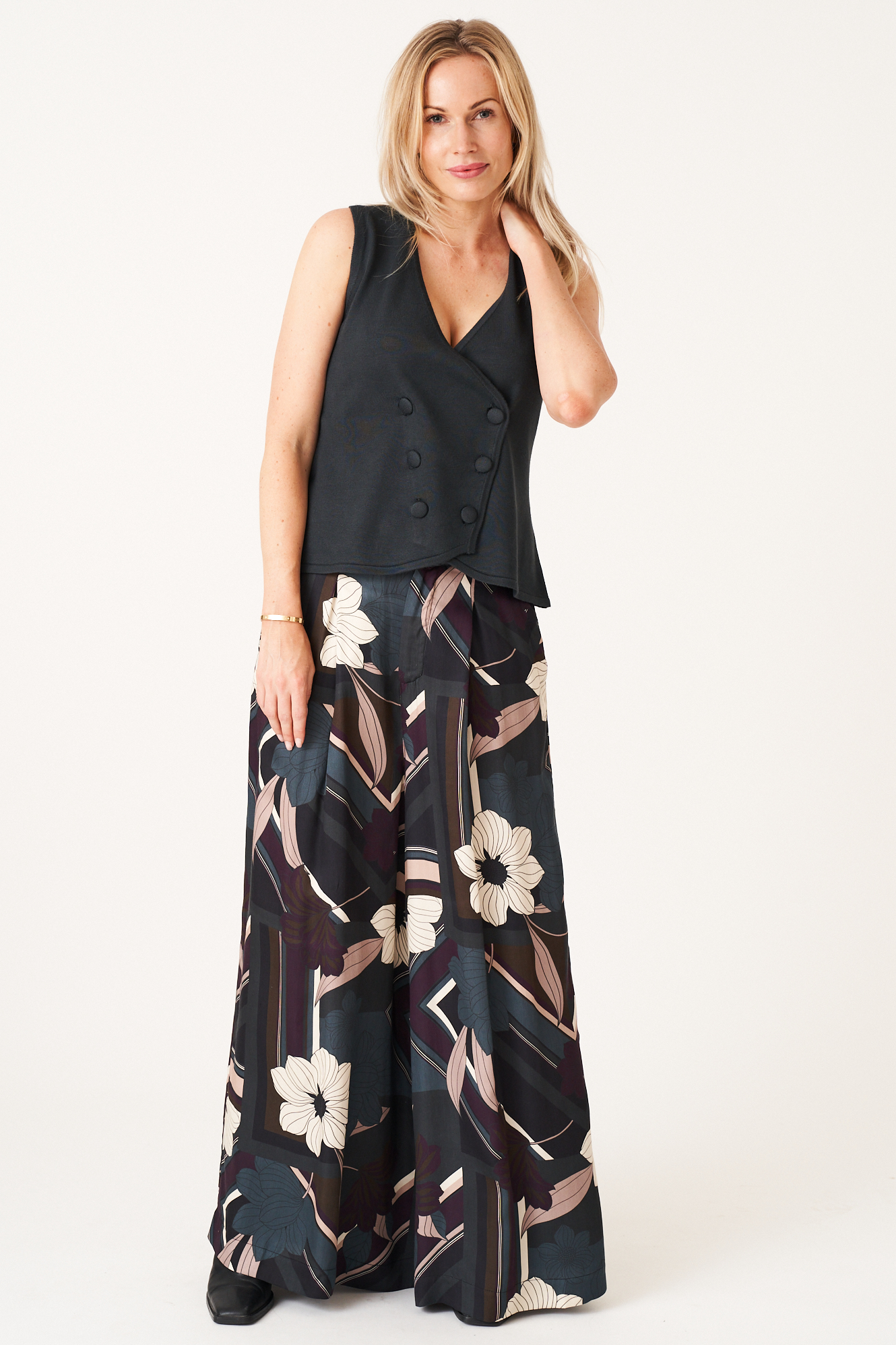 Nicole waiscoat  eucalyptus - 2
