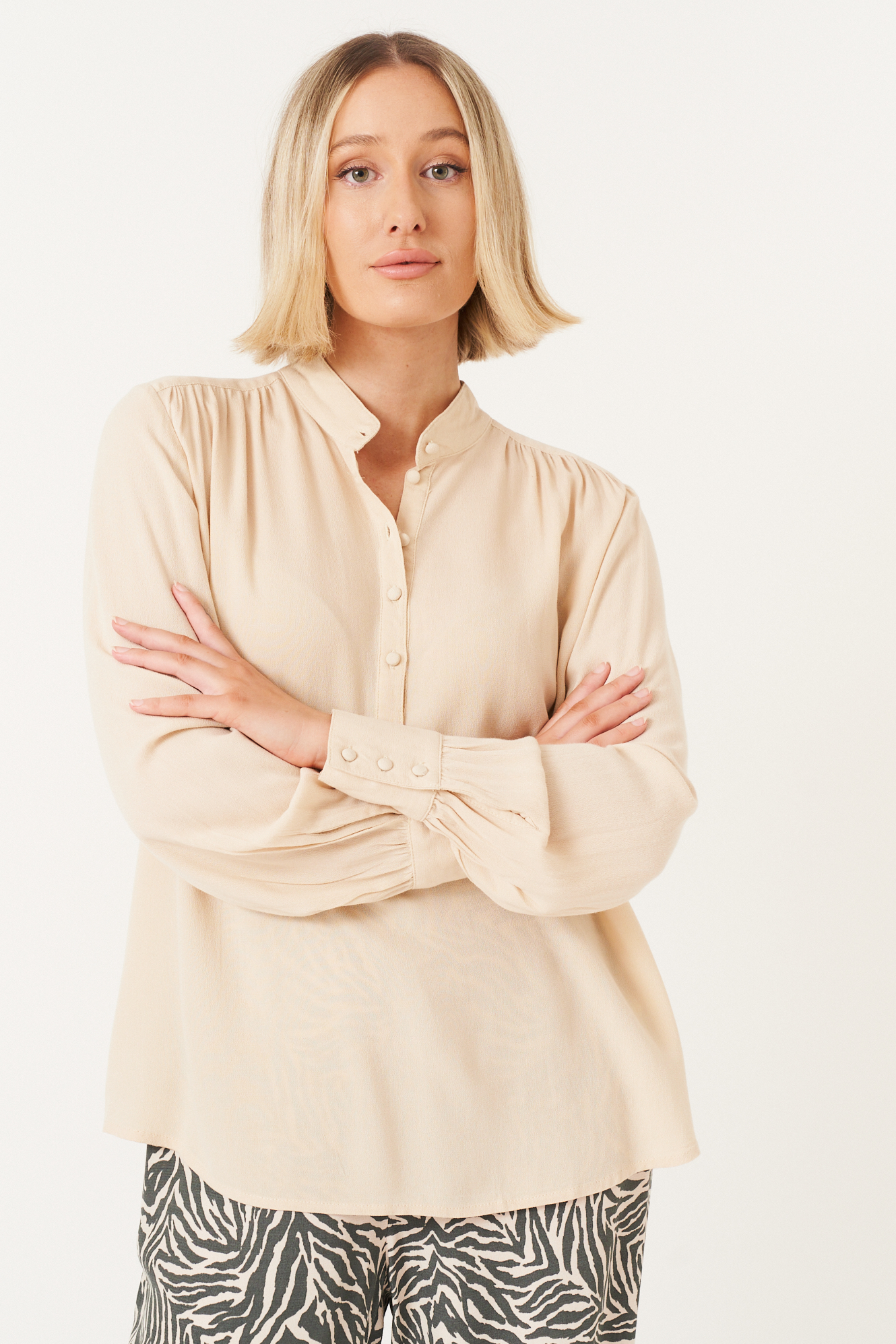 Pamela blouse  biscuit - 2