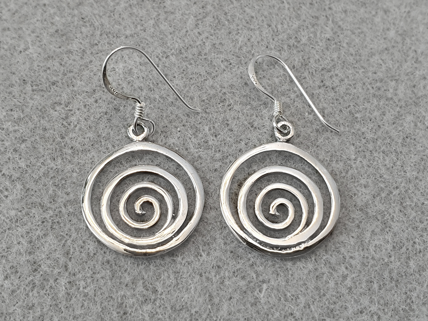 Spiral  i cirkel ca. 17mm, örhängen 925-silver 