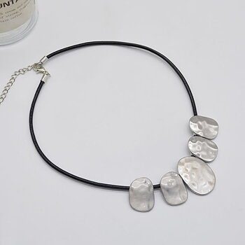 Halsband Elegant Silver & Svart