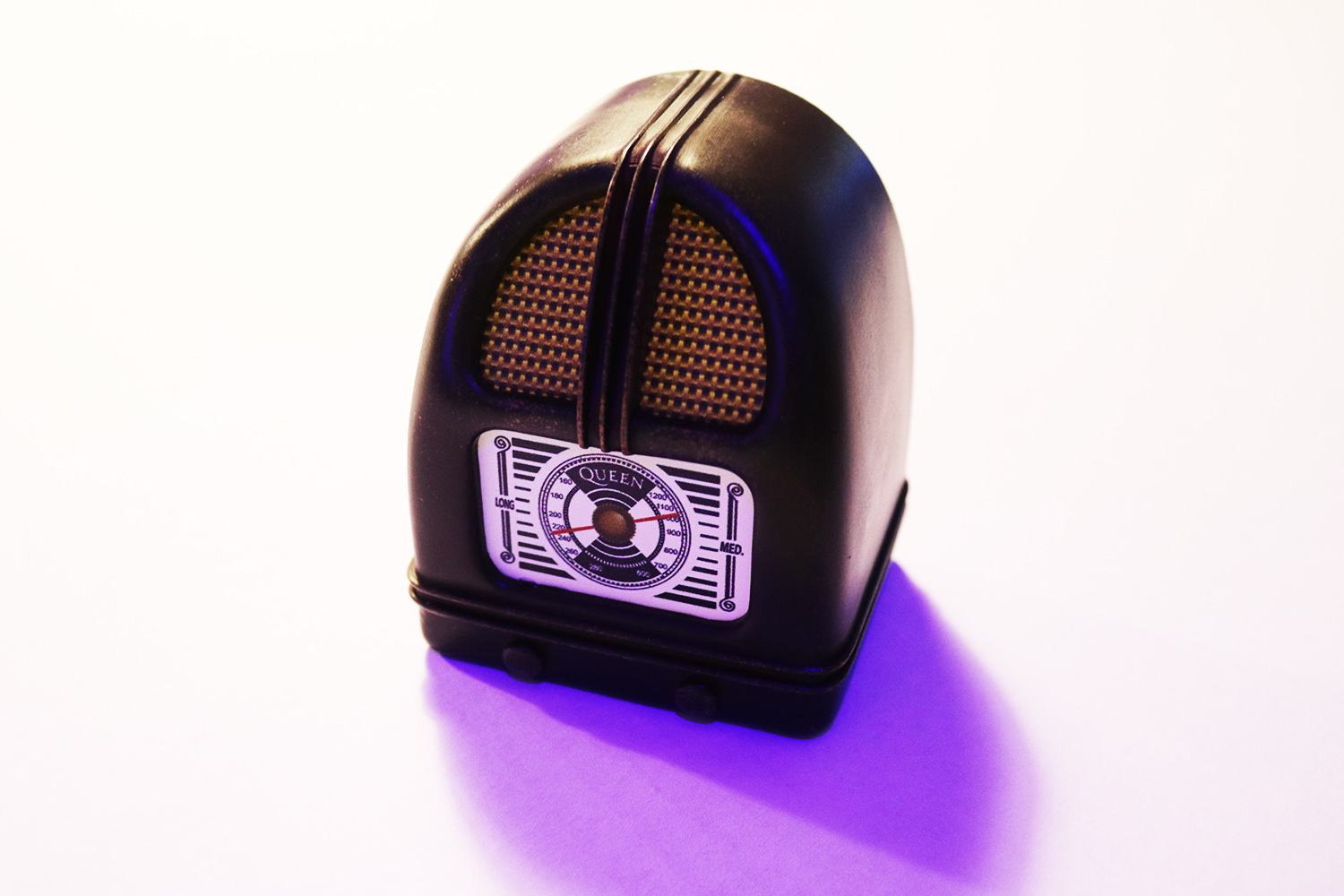 Queen Radio (no PCBs, LED) - 2