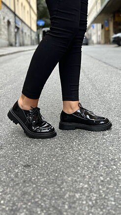 Lack loafers