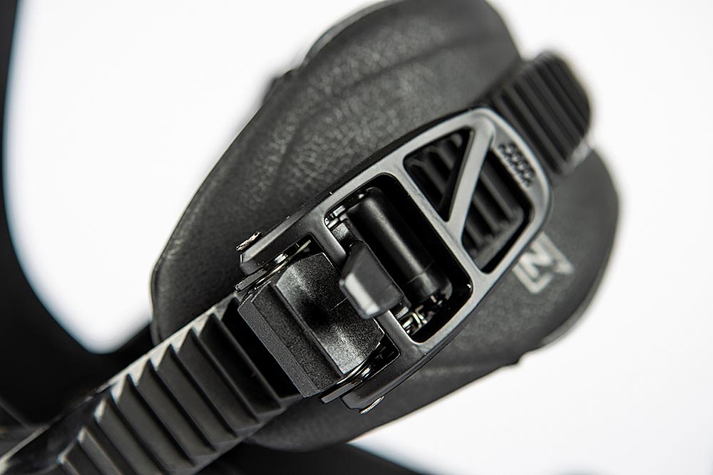 Nitro Snowboardbindning One Ultra Black - 6