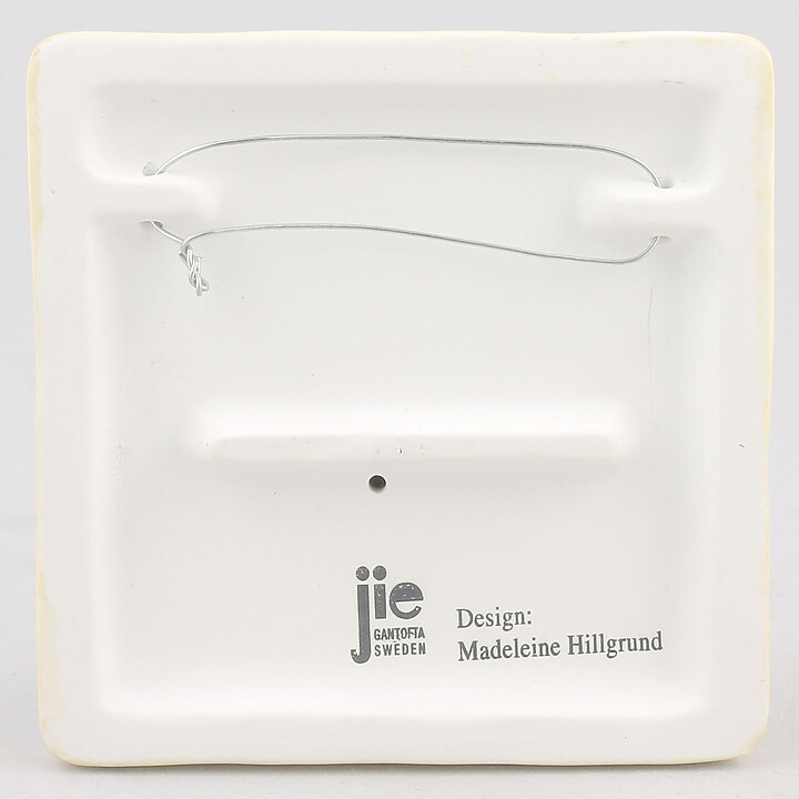 Madeleine Hillgrund (1990s) Quadratic Wall Plaque with Radish Relief 11 cm <with Box>