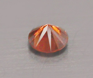 Diamante rojo natural de talla redonda muy raro de 1,8 mm - 2