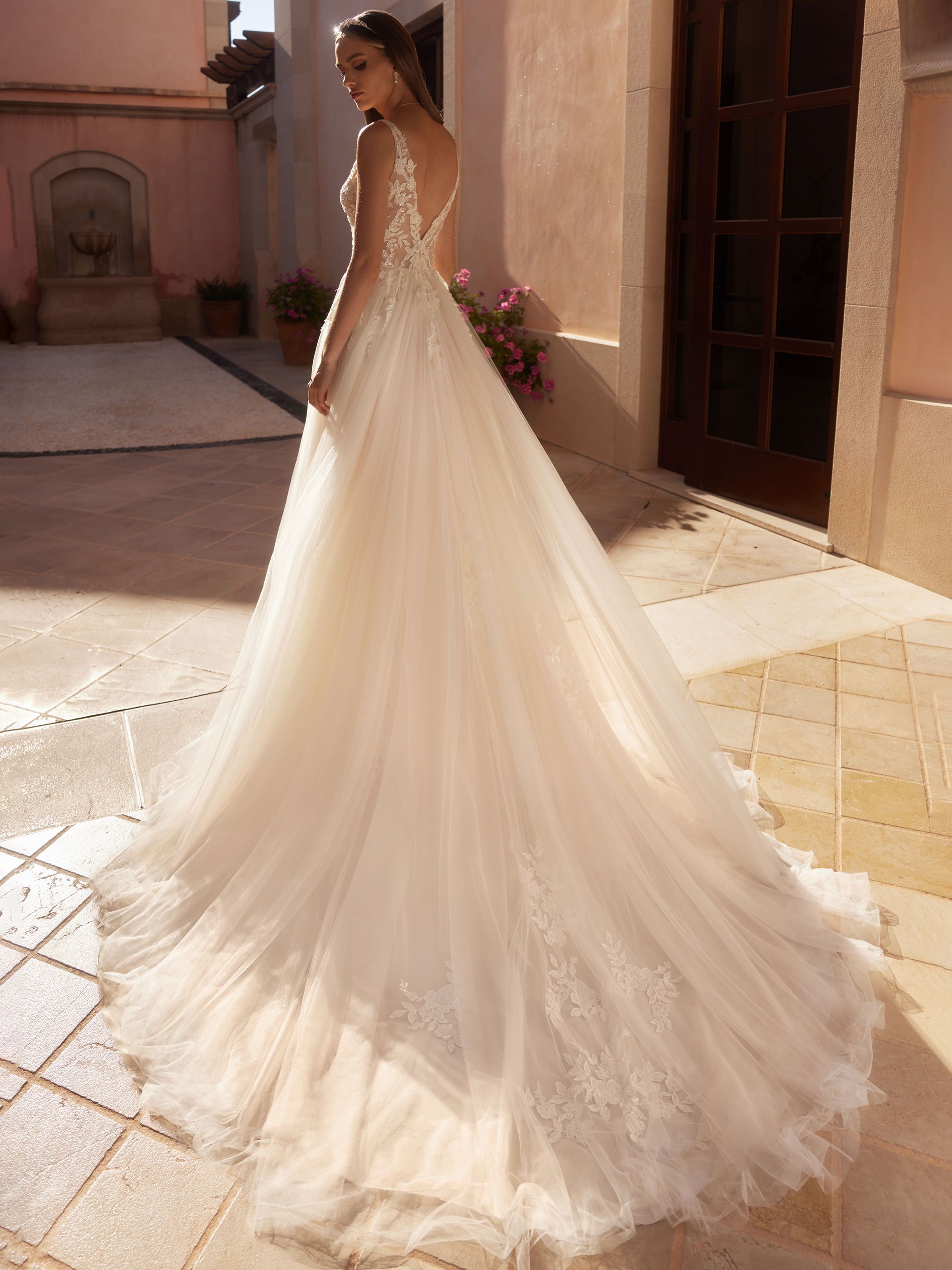 Bianco Evento Limited edition Jasper - 2