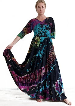 Vacker Långklänning i Batik 