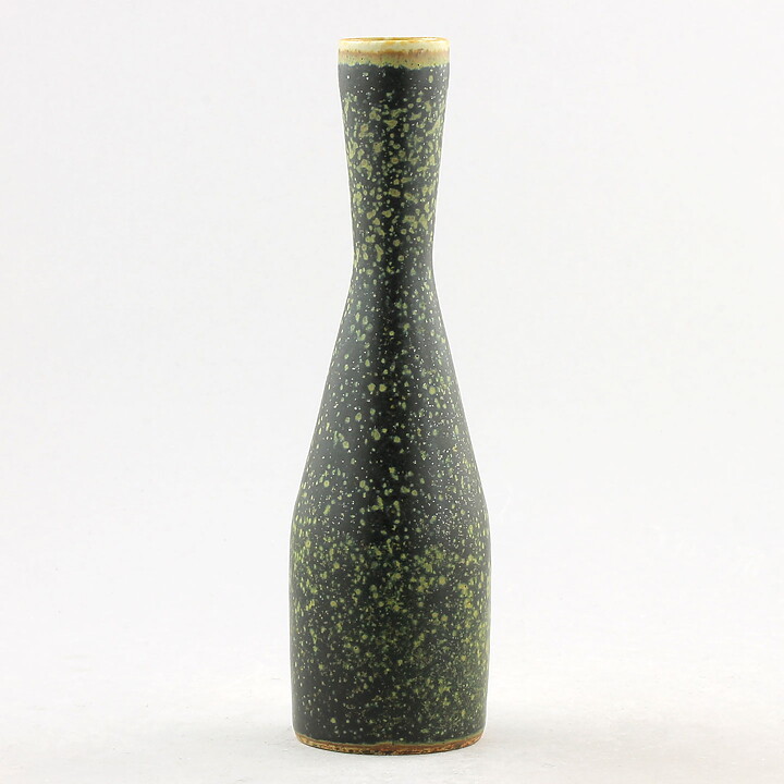 Carl-Harry Stålhane (1960) Unique Green Slender Vase 16 cm