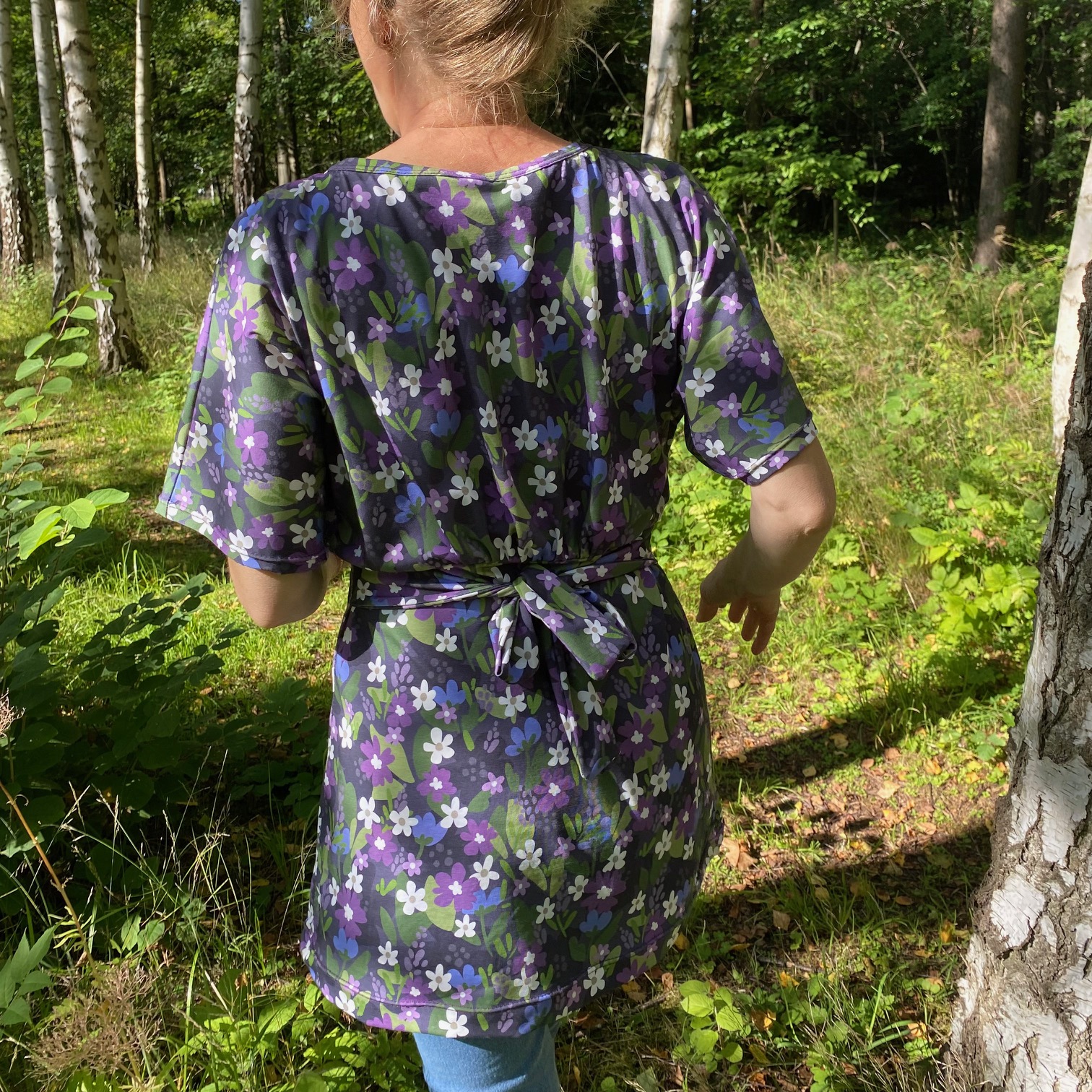 SLUTSÅLT! Jerseytyg ekologisk bomull,  "JENNY GOES PLUM" - 6