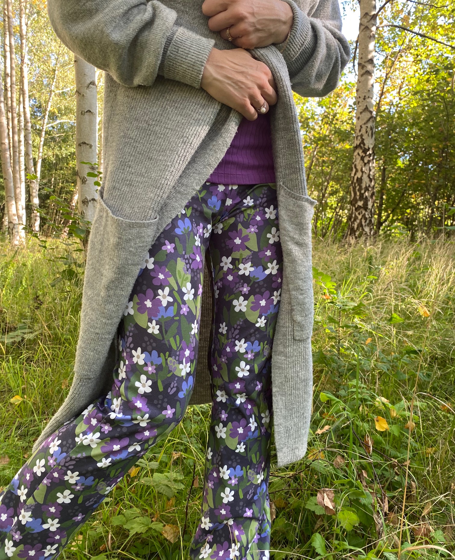  SLUTSÅLT! Jerseytyg ekologisk bomull,  "JENNY GOES PLUM" - 3