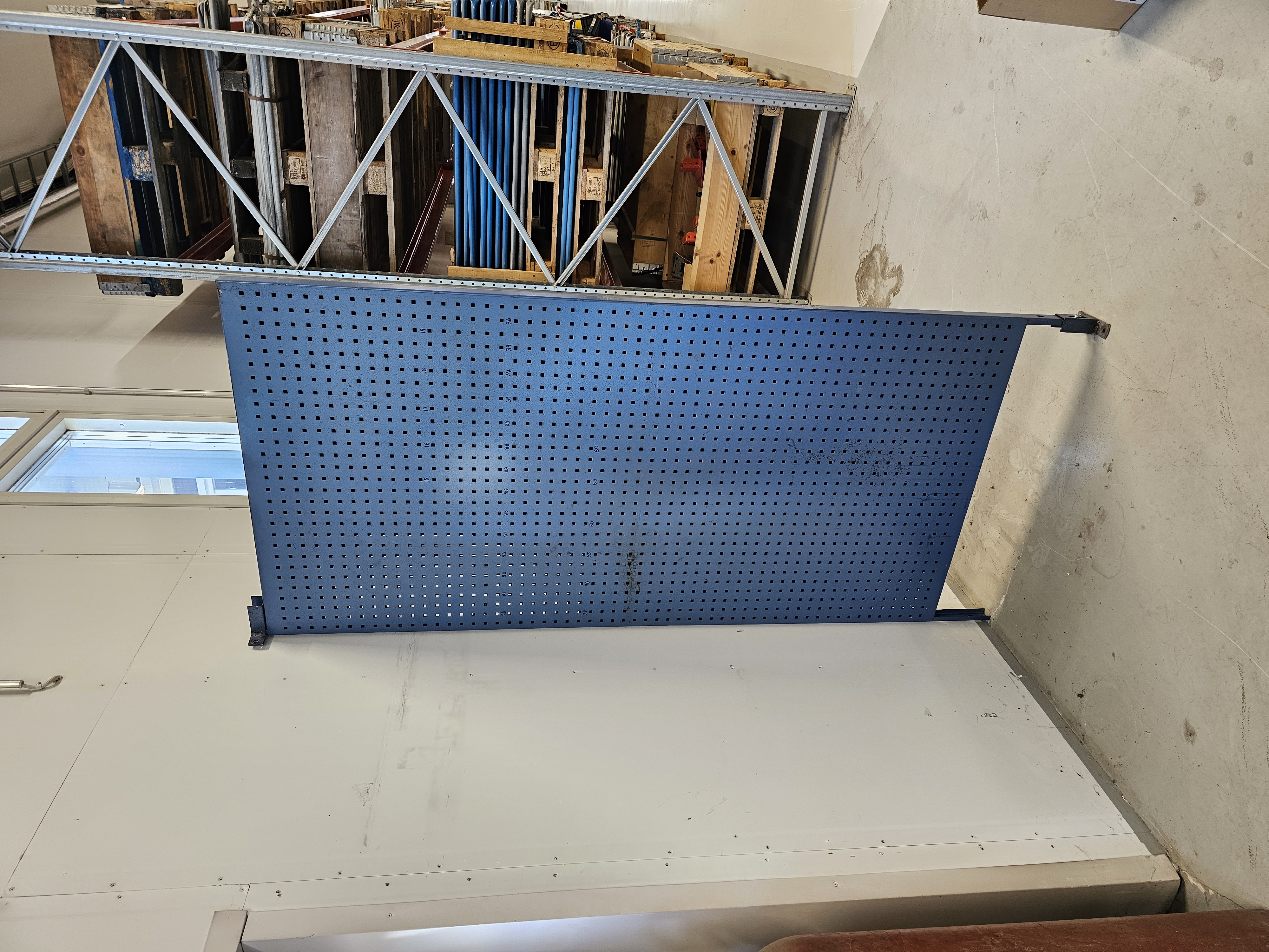 Verktygstavla 1000x2000mm med krokar - 3