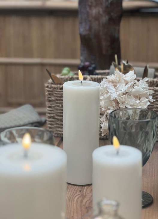 Deluxe Homeart - Outdoor Block Candle - White - 7.5x10 cm - 13