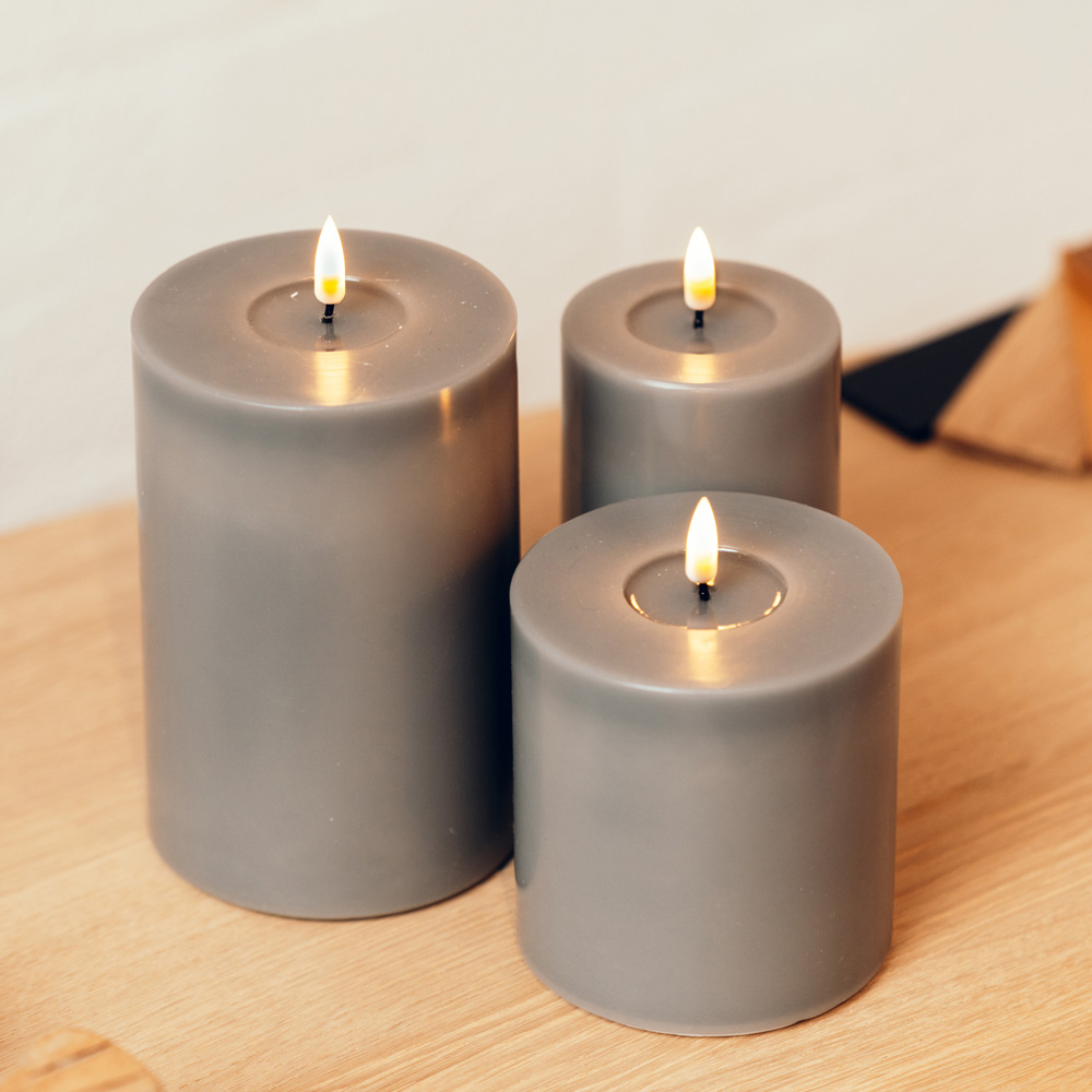 Deluxe Homeart - Outdoor Block Candle - Grey - 7.5x10 cm - 6