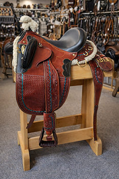 Stocksadel i läder med horn inkl. tillbehör- Outback Superior 