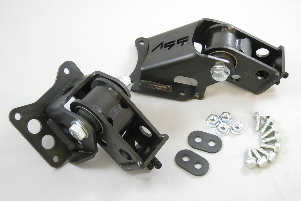 Motorfäste Nissan S-chassi - M104 / M103 / OM606 / OM603