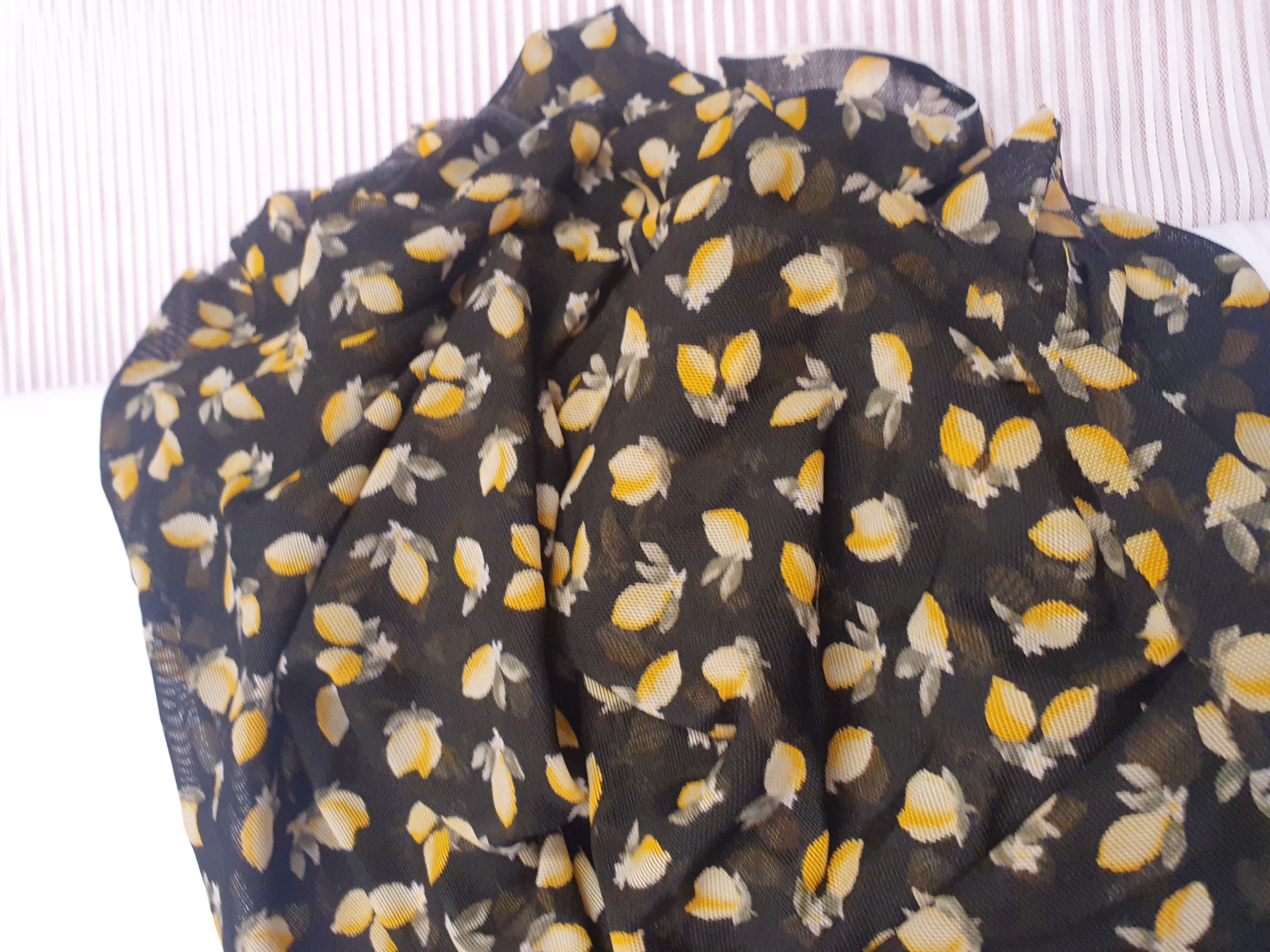 Stretch mesh with lemons - 4