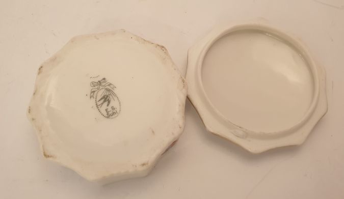 Porcelain box with lid 1920s - 3