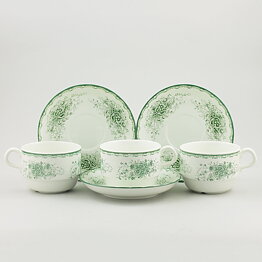 Carl-Harry Stålhane (Gröna Anna 1966) Three Teacups with Green Flower Decor