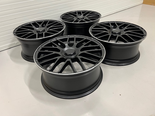 19" MB 63 style Satin black/polished 5x112 - 5