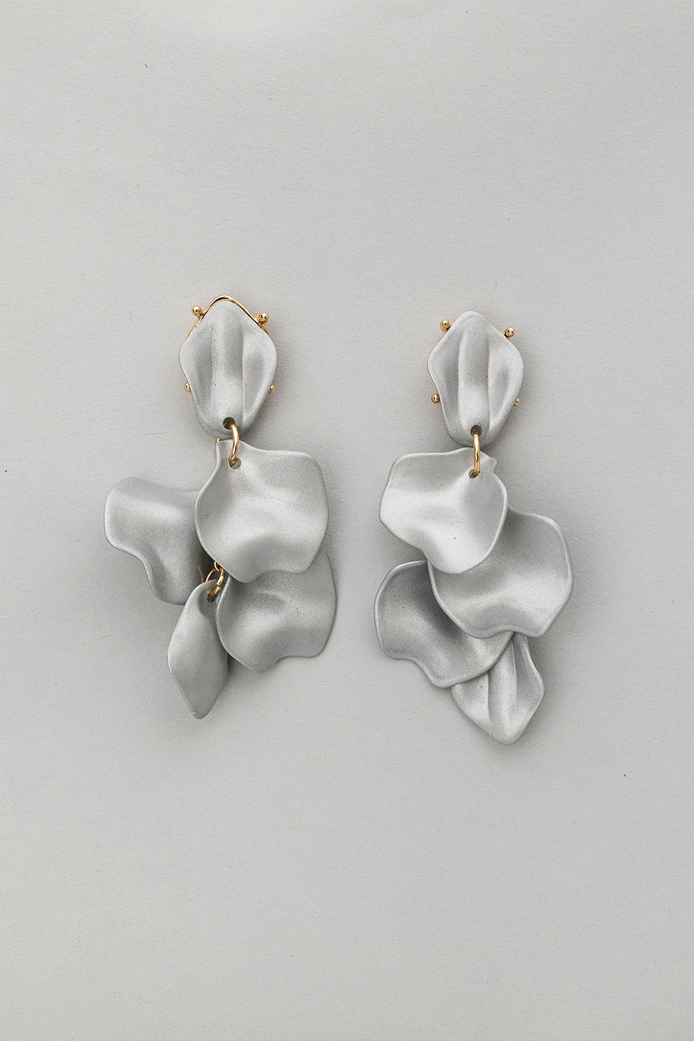 Bow 19 - Leaf  Earrings Silver