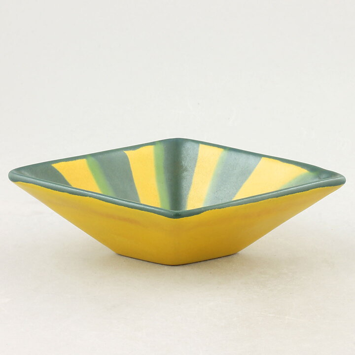 Hjördis Oldfors (Bengali 1954) Rhomboid Bowl with Green/Yellow Decor 17 cm