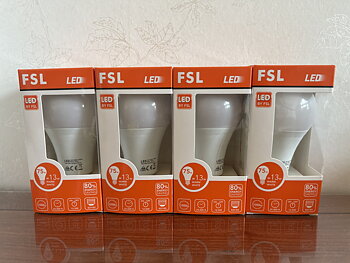 Paket 4st 13W 3000K  FSL LED-lampor  E27 Normallampa 