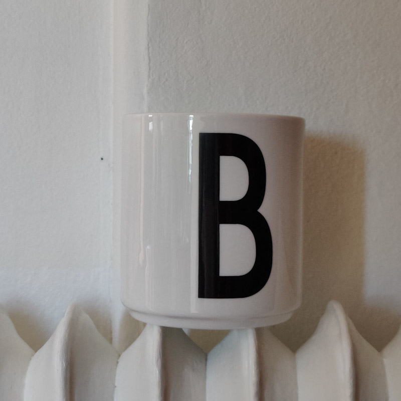 Bokstavsmugg B från Design Letters 