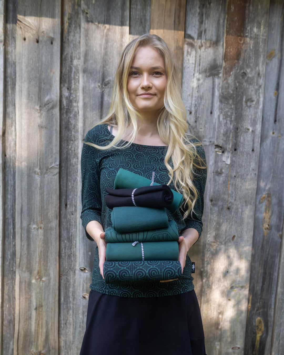 LOOPED SQUARE - DARK GREEN - 5