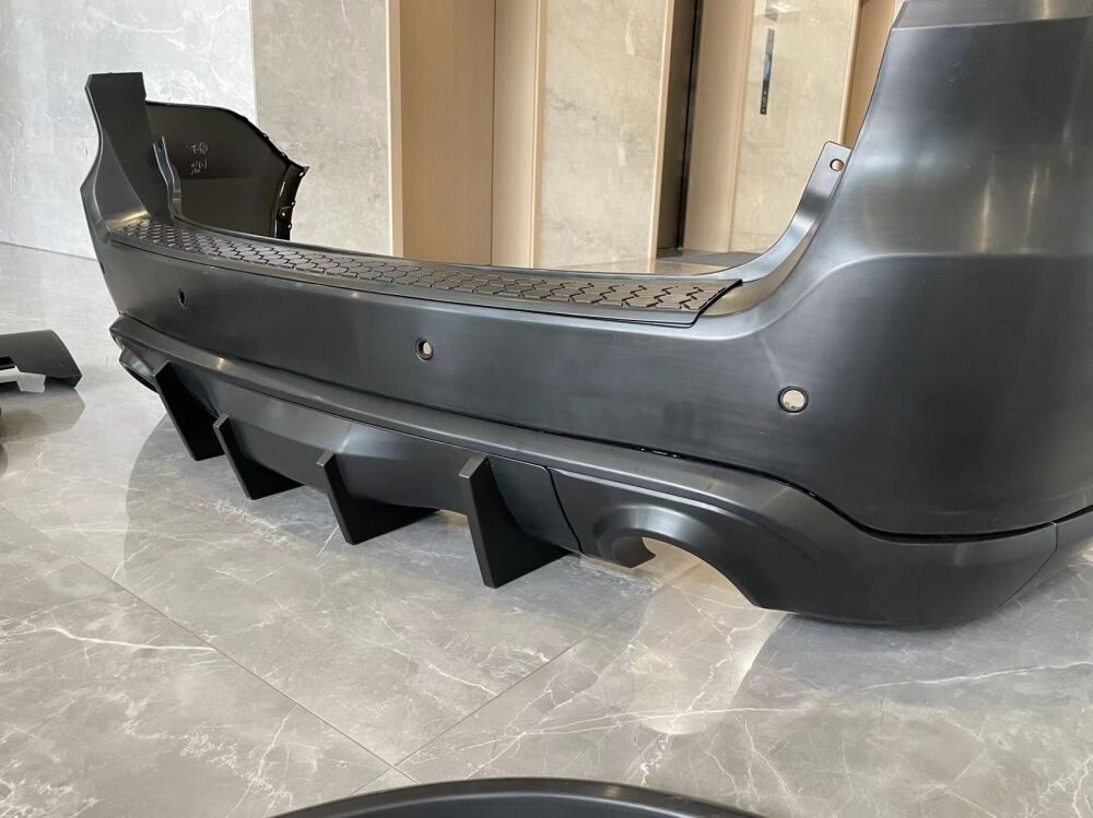 2021 SRT HELLCAT Body Kit - Front & Rear Bumper, Diffuser, Side Skirts (DURANGO 14-22) - 8