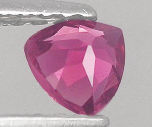 Impresionante piedra preciosa de turmalina rosa natural de talla trillante de 4 mm - 2
