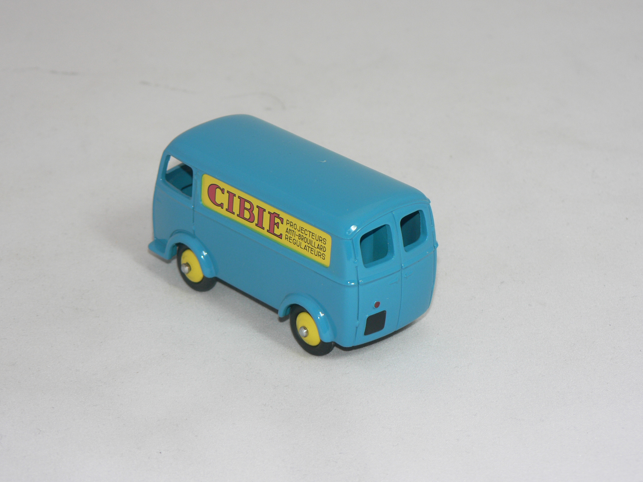 Peugeot  D3A   1:43   Dinky Toys - 2