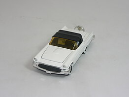 Ford Thunderbird   1957  1:32   Corgi