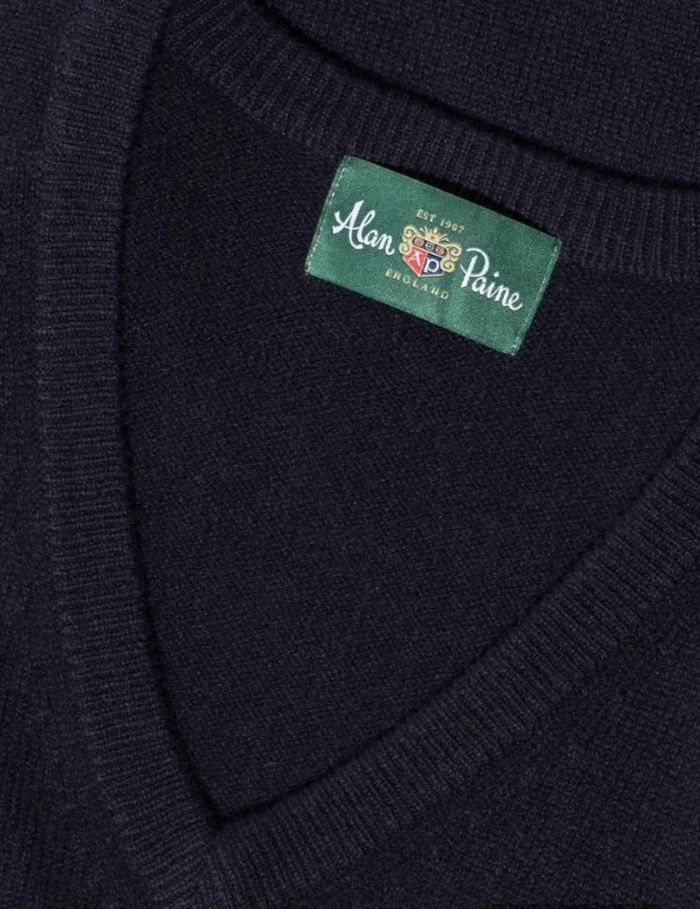 Tröja v-hals navy från Alan Paine - 3